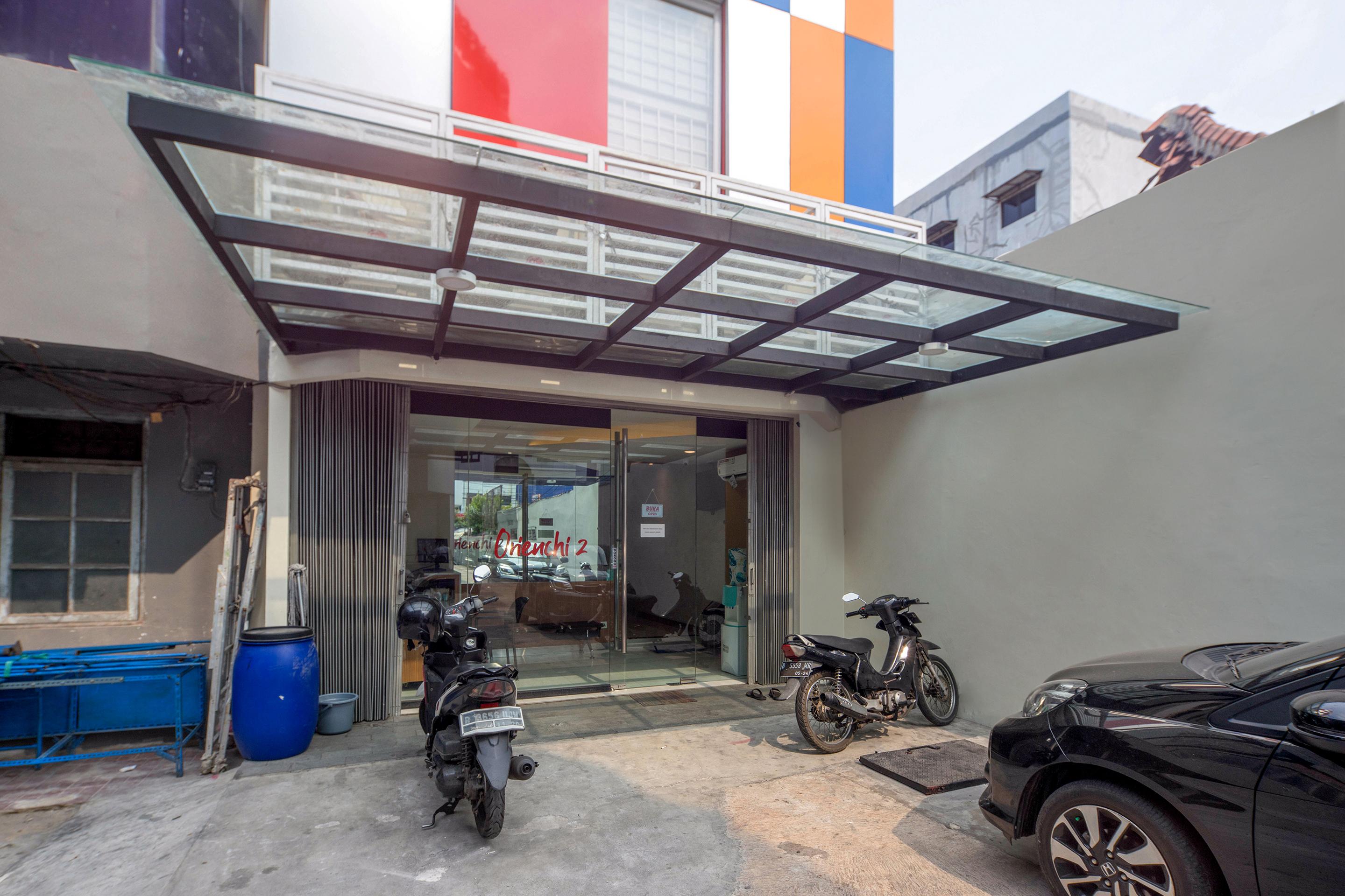 Hotel Super Oyo Capital O 1121 Orienchi 2 Jakarta Exterior foto